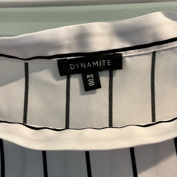 Dynamite women’s blouse off the shoulder, pinstripe, black and white size small - Picture 3 of 5